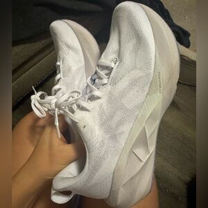 ASICS Novablast 5 women’s size 9